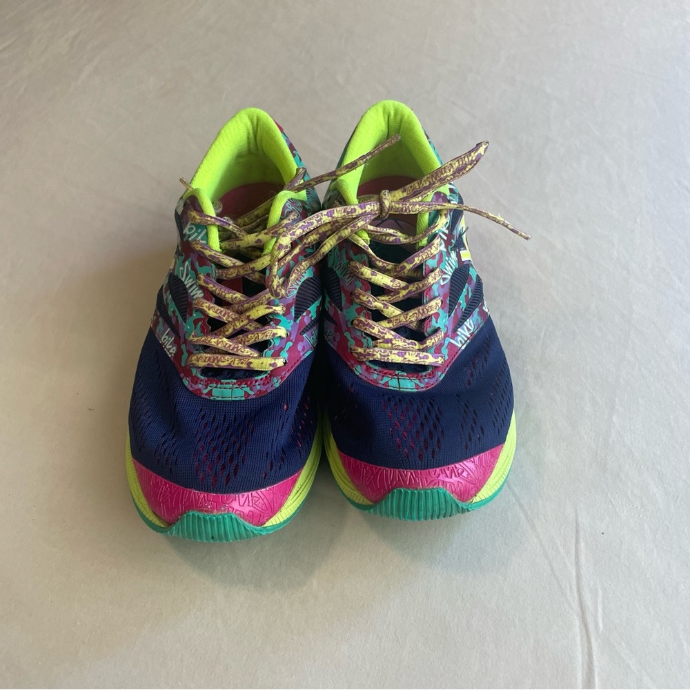 ASICS Noosa women’s size 8